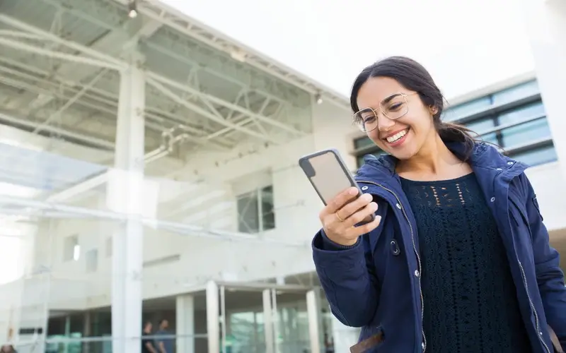 ¿Cómo me conecto con el teléfono de Aeropuerto Santa Marta?